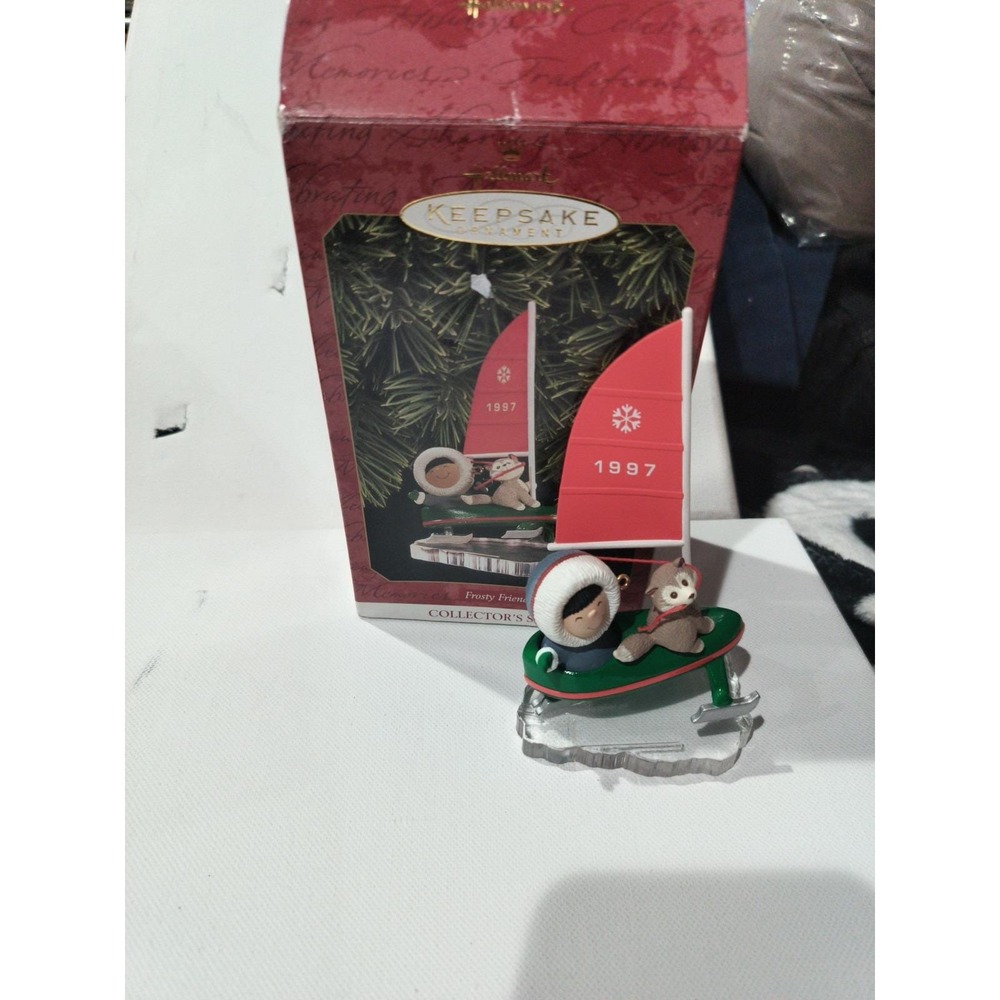 1997 Hallmark Keepsake Ornament Frosty Friends Sailboat Cat Collector's Series